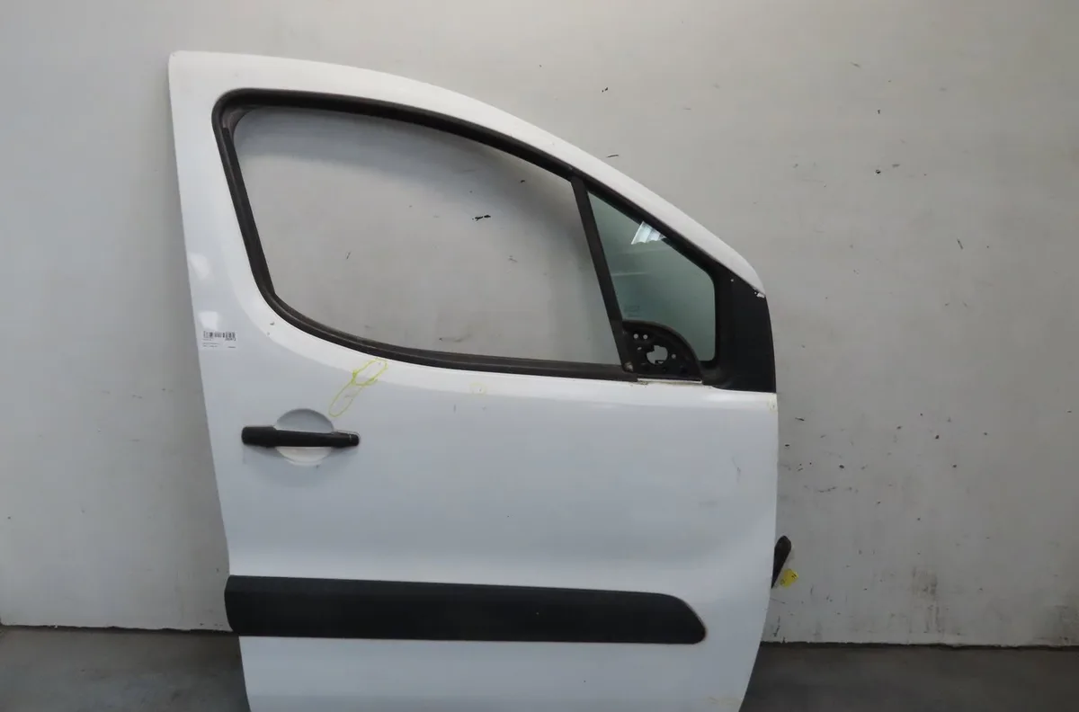 Porte avant droite Peugeot PARTNER TEPEE 1.6 hdi 90 (2010) occasion