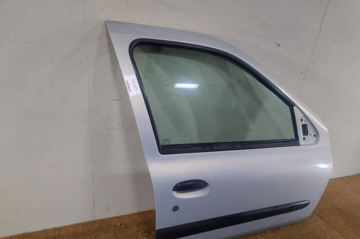 Porte avant droite RENAULT CLIO 2  CLIO 2 PHASE 2 occasion