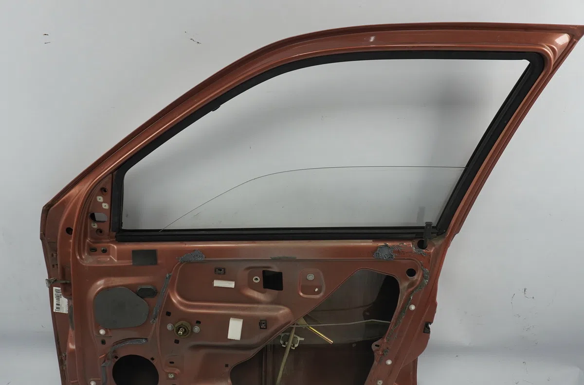 Porte avant droite Renault CLIO I (B-C57_, 5-357_) 1.4 (b-c57t, b-c57y) (1991-1998) occasion