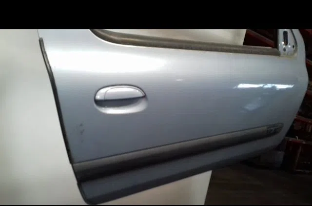 Porte avant droite Renault CLIO II (BB_, CB_) 1.4 16v (b-cb0p, bb13) (2000-2008) 5 portes occasion