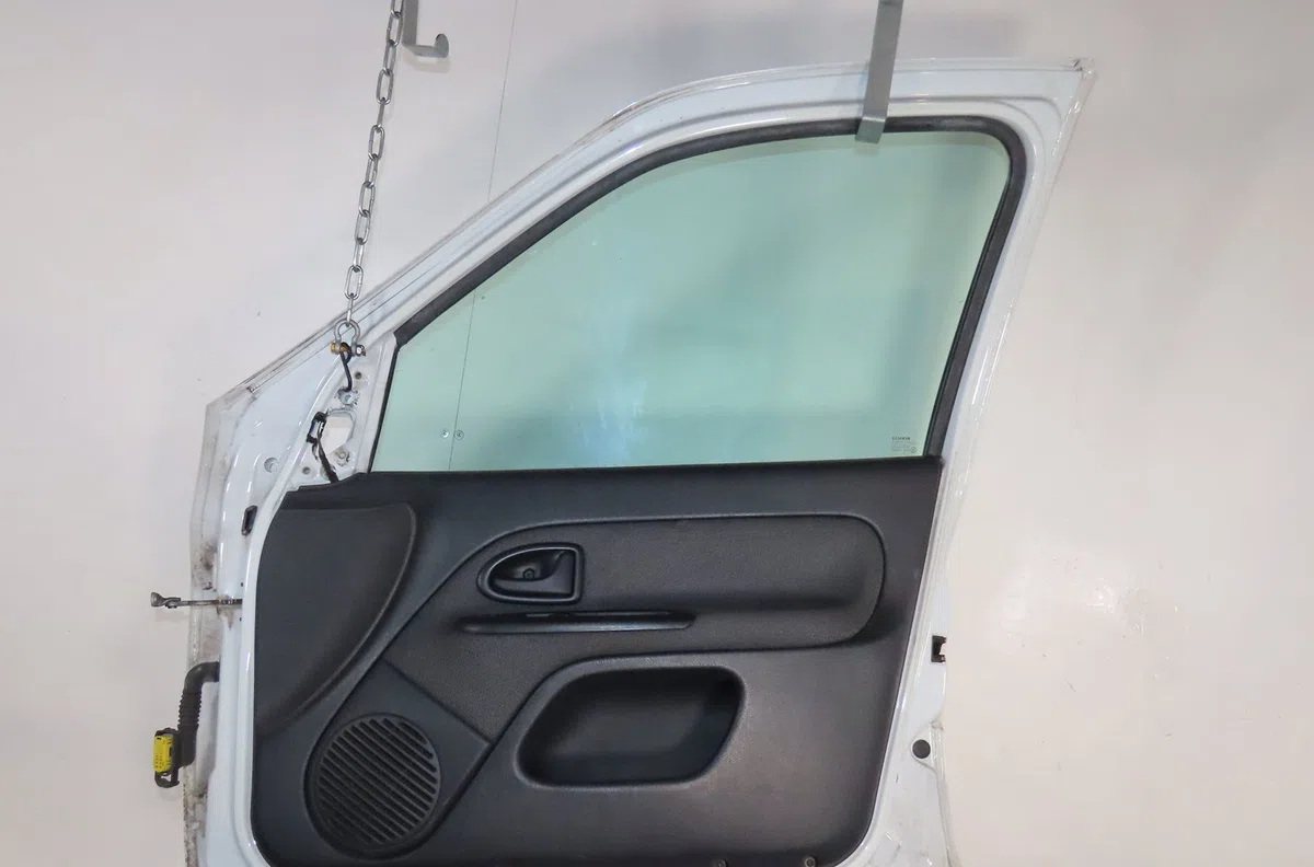 Porte avant droite Renault CLIO II (BB_, CB_) 1.5 dci (b-cb07) (2001-2009) 3 portes occasion