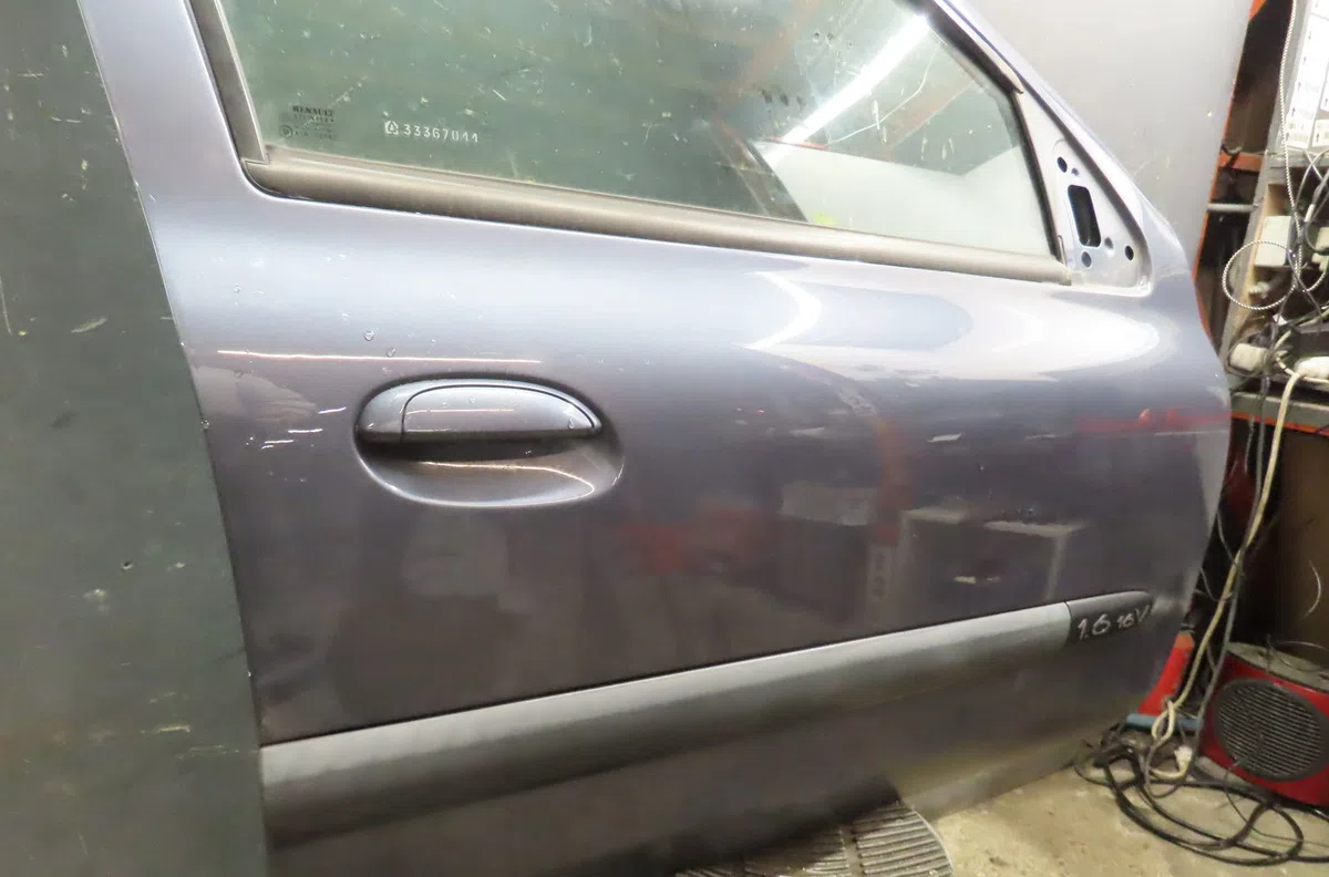 Porte avant droite Renault CLIO II (BB_, CB_) 1.6 16v (bb01, bb0h, bb0t, bb14, bb1d, bb1r, bb2kl, bb3g... (1998-2005) oc