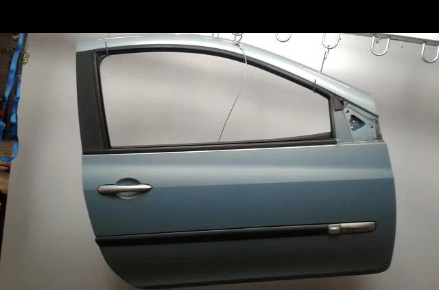 Porte avant droite Renault CLIO III (BR0-1, CR0-1) 1.2 16v (br02, br0j, br11, cr02, cr0j, cr11) (2005-2014) 5 portes occ