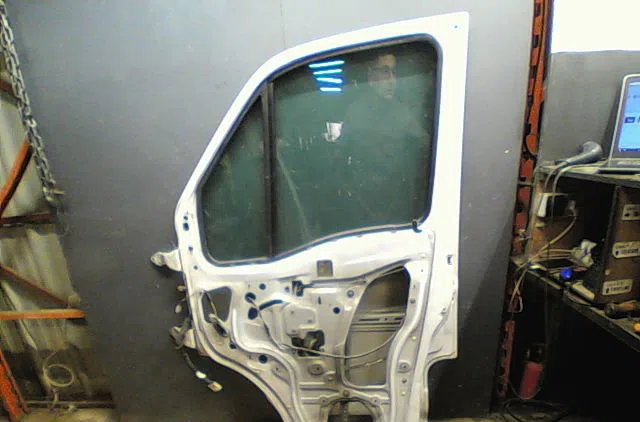 Porte avant droite Renault CLIO III (BR0-1, CR0-1) 1.5 dci (2010-2014) 5 portes occasion