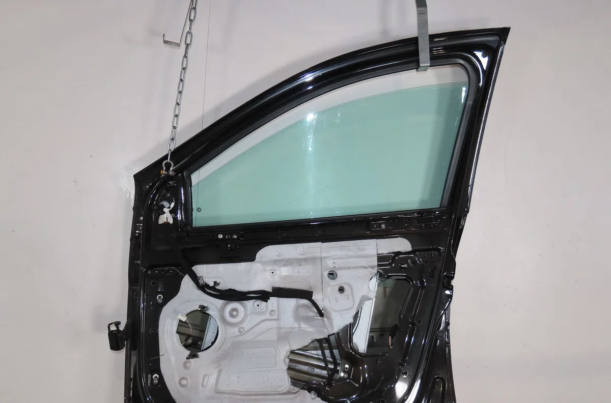 Porte avant droite Renault CLIO III (BR0-1, CR0-1) 1.5 dci (br0h, cr0h, cr1s, br1s) (2005-2014) 3 portes occasion