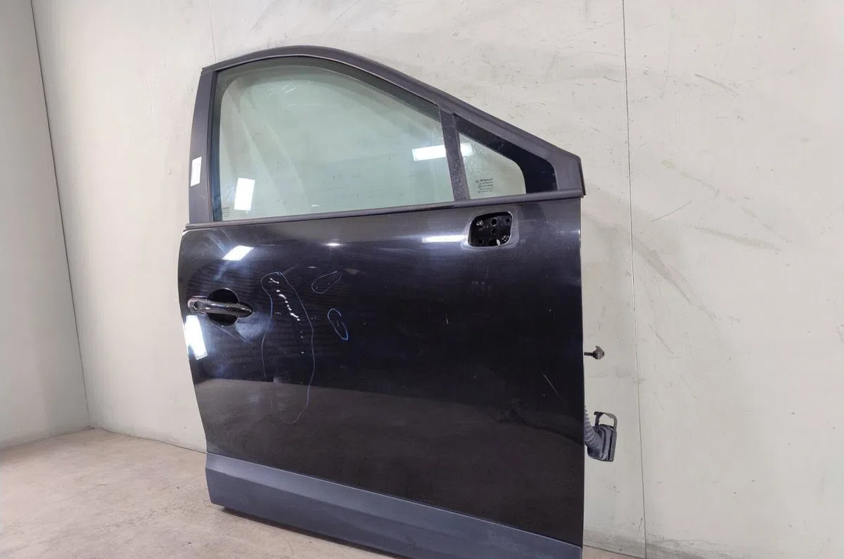 Porte avant droite Renault GRAND SCÉNIC III (JZ0-1_) 1.6 16v (jz0u) (2009) occasion