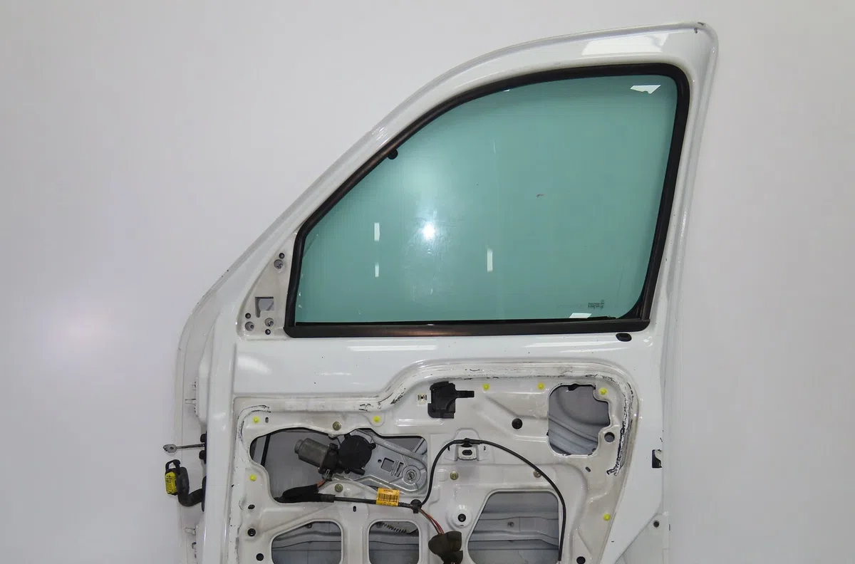 Porte avant droite Renault KANGOO Express (FC0-1_) 1.5 dci (fc1e) (2005) 4 portes occasion
