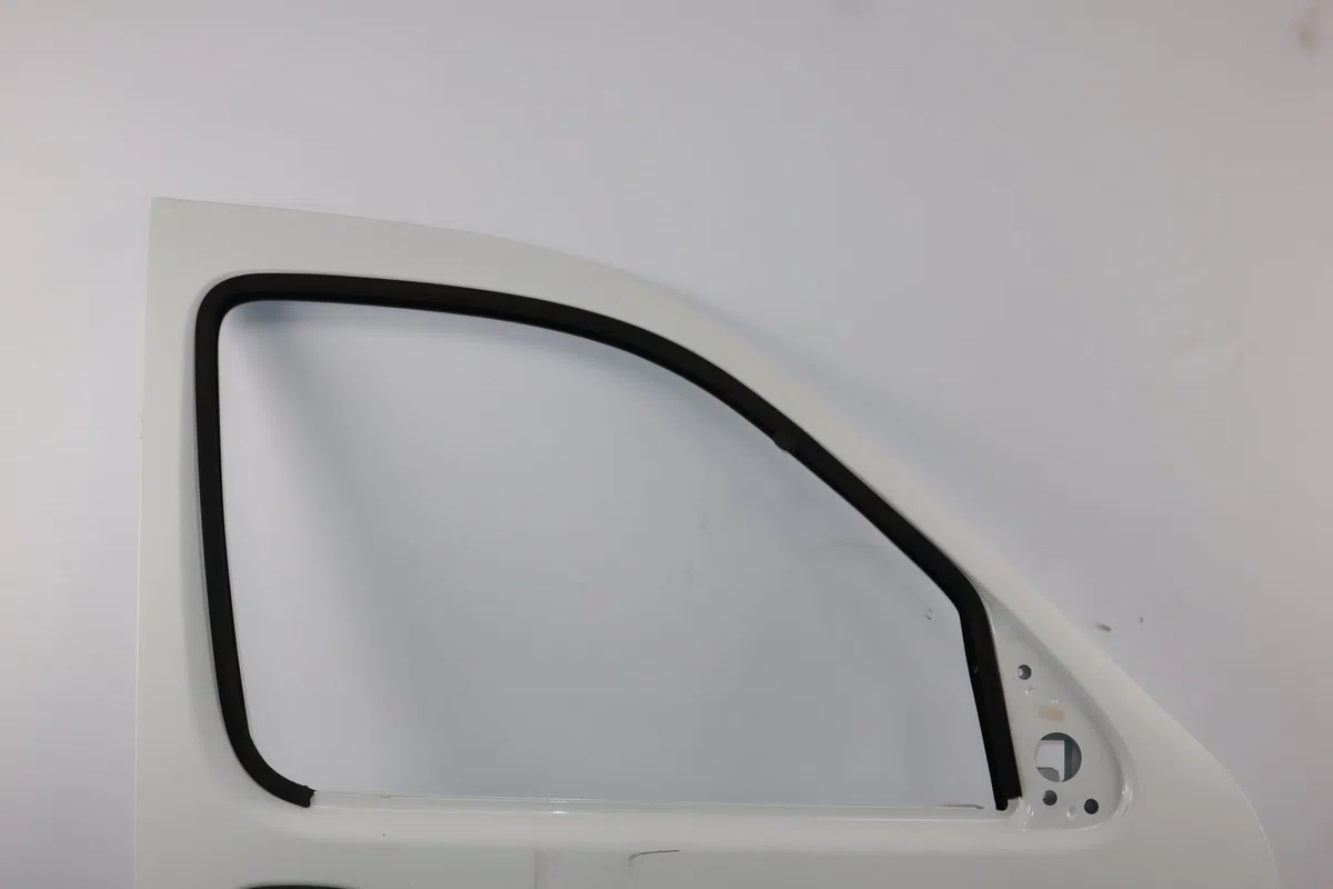 Porte avant droite Renault KANGOO Express (FC0-1_) 1.9 dti (fc0u) (2000) occasion