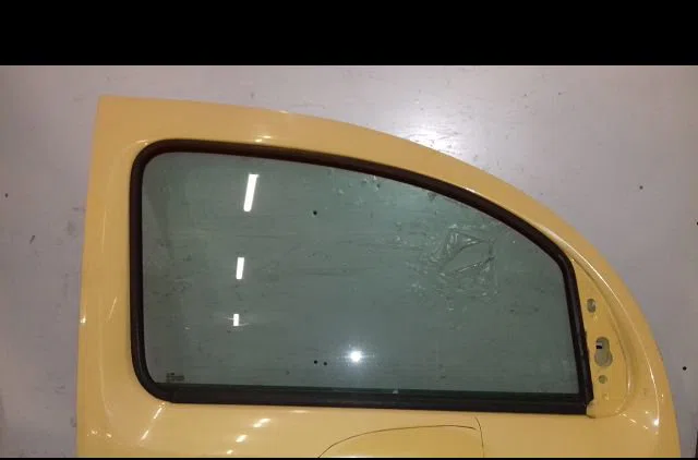 Porte avant droite Renault KANGOO Express (FW0-1_) 1.5 dci 75 (fw07, fw10, fw04) (2010) 4 portes occasion