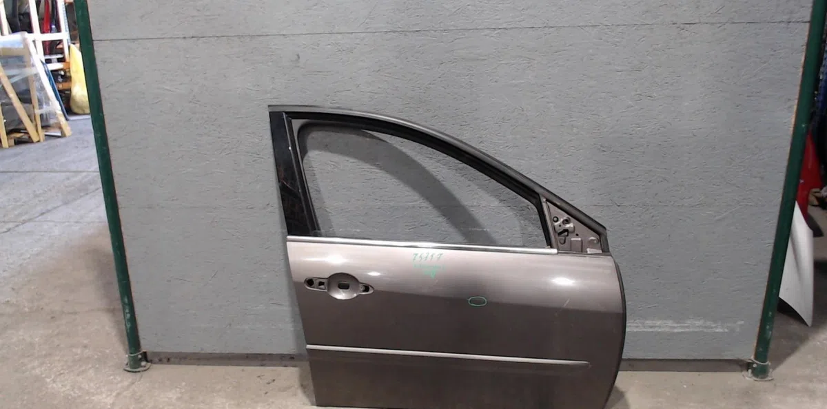 Porte avant droite RENAULT LAGUNA 3  LAGUNA 3 PHASE 1 occasion