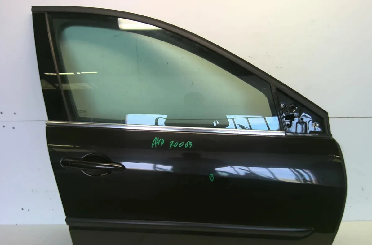 Porte avant droite Renault LAGUNA III Grandtour (KT0-1) 2.0 dci (kt01, kt08, kt09, kt0k, kt12, kt1d, kt1w) (2007-2015) 5