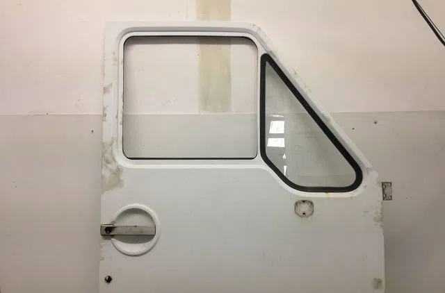 Porte avant droite RENAULT MASTER I 1993 occasion
