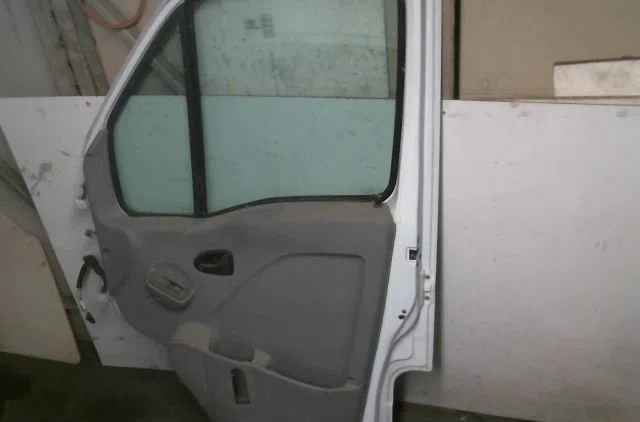 Porte avant droite Renault MASTER II Autobus-Autocar (JD) 2.5 dci (2006) occasion