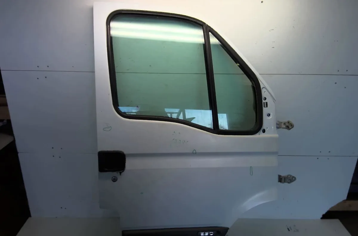 Porte avant droite Renault MASTER II Camionnette (FD) 2.5 d (1998-2001) occasion