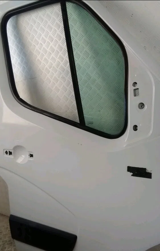 Porte avant droite Renault MASTER III Camionnette (FV) 2.3 dci 145 fwd (fv0e, fv0f, fv0h, fv02, fv0m, fv0s,... (2010) oc