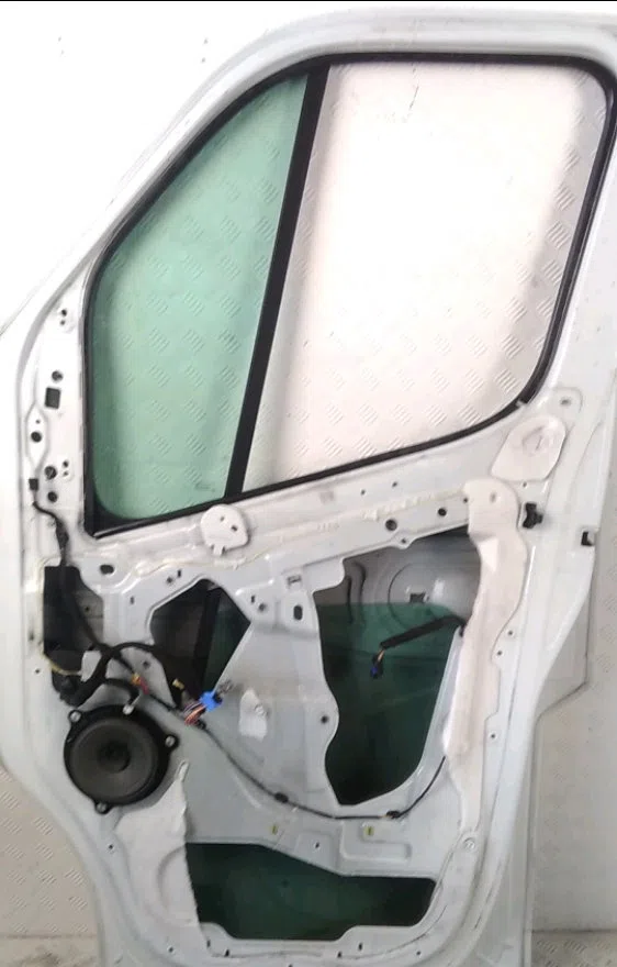Porte avant droite Renault MASTER III Camionnette (FV) 2.3 dci 145 fwd (fv0e, fv0f, fv0h, fv02, fv0m, fv0s,... (2010) oc