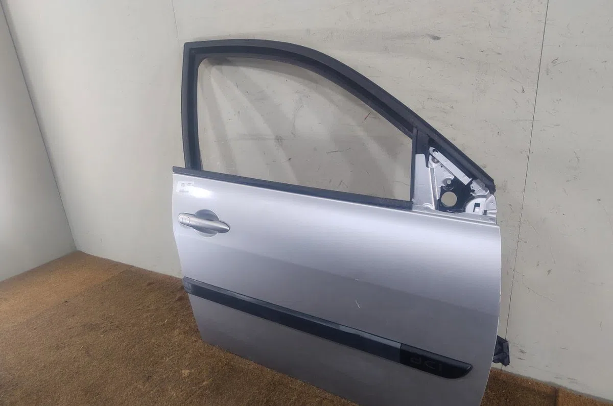 Porte avant droite RENAULT MEGANE 2  MEGANE 2 PHASE 2 occasion