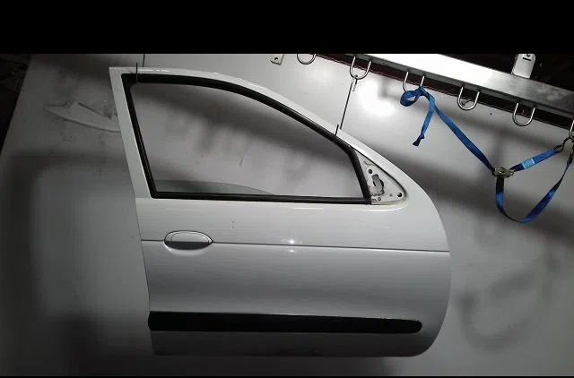 Porte avant droite Renault MEGANE I Classic (LA0-1_) 1.9 dci (la05, la1f) (2001-2003) occasion