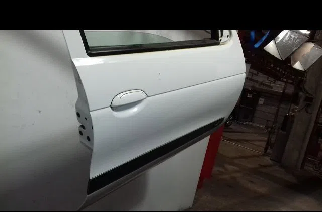 Porte avant droite Renault MEGANE I Classic (LA0-1_) 1.9 dci (la05, la1f) (2001-2003) occasion