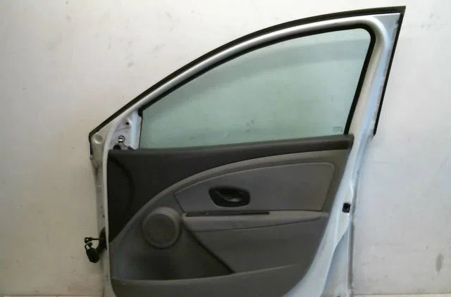 Porte avant droite Renault MEGANE III 3-5 portes (BZ0-1_, B3_) 1.5 dci (bz0c) (2008-2015) 5 portes occasion