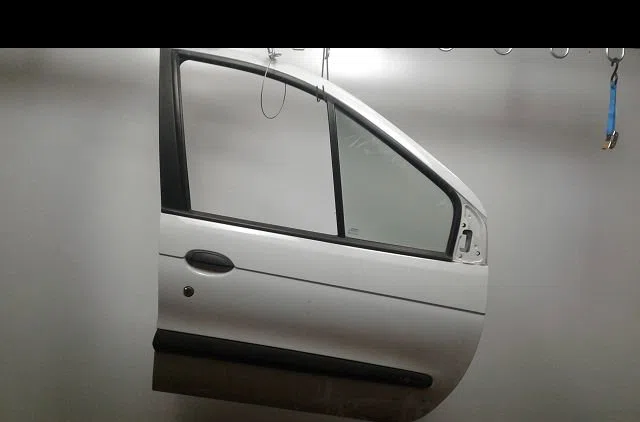 Porte avant droite Renault SCÉNIC I Monospace (JA0-1_, FA0_) 1.6 (ja00, ja16, ja15, ja19, ja1v, ja2b, ja2c, ja0b,... (19