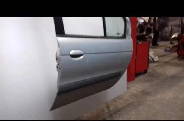 Porte avant droite Renault SCÉNIC I Monospace (JA0-1_, FA0_) 1.9 dci (ja05, ja1f) (1999-2003) 5 portes occasion