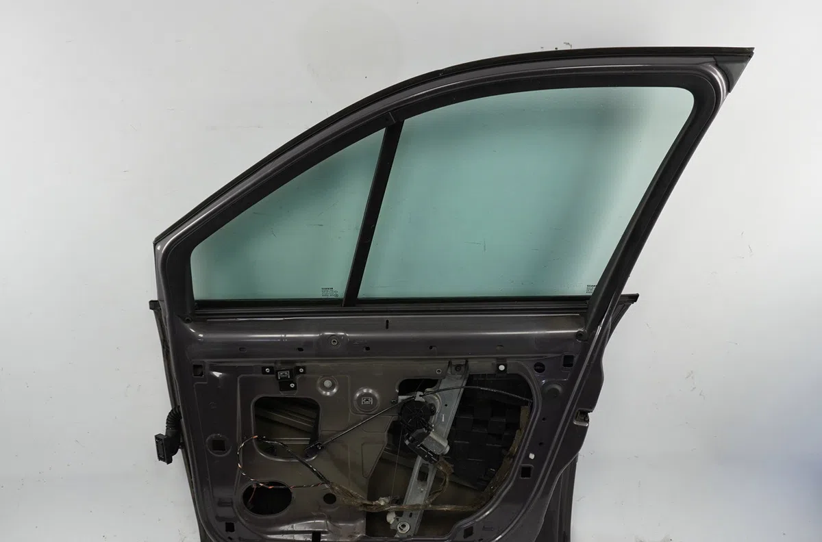 Porte avant droite Renault SCÉNIC II (JM0-1_) 1.6 (jm0c, jm0j, jm1b) (2003-2006) 5 portes occasion