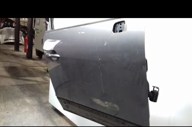 Porte avant droite Renault SCÉNIC III (JZ0-1_) 1.2 tce (jz16) (2013) occasion