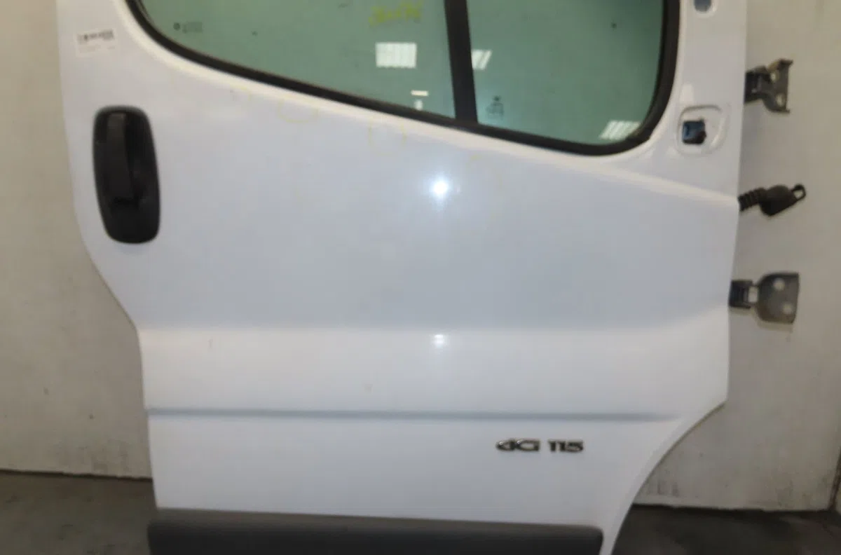 Porte avant droite Renault TRAFIC II Camionnette (FL) 2.0 dci 115 (fl01, fl0u) (2006) occasion