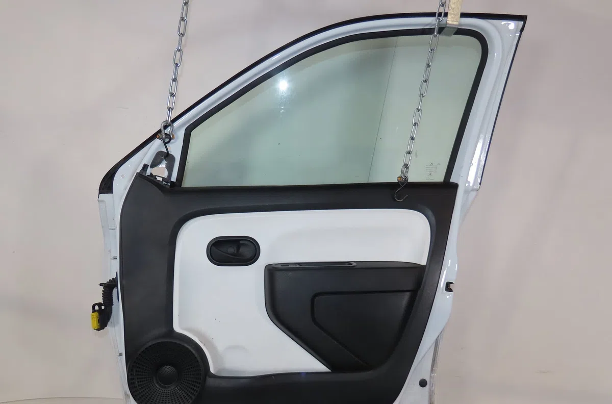 Porte avant droite Renault TWINGO III (BCM_, BCA_) 1.0 sce 70 (bcmb) (2015) 5 portes occasion