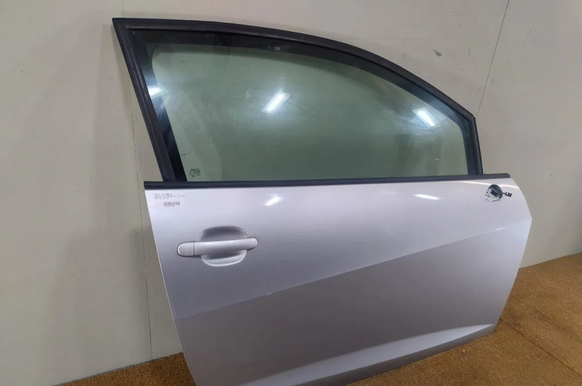 Porte avant droite Seat IBIZA IV (6J5, 6P1) 1.4 tdi (2008-2010) 5 portes occasion