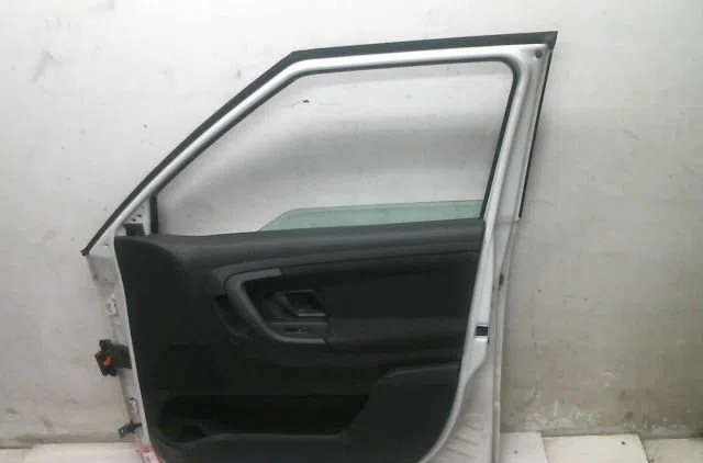 Porte avant droite Skoda FABIA II (542) 1.6 tdi (2010-2014) occasion