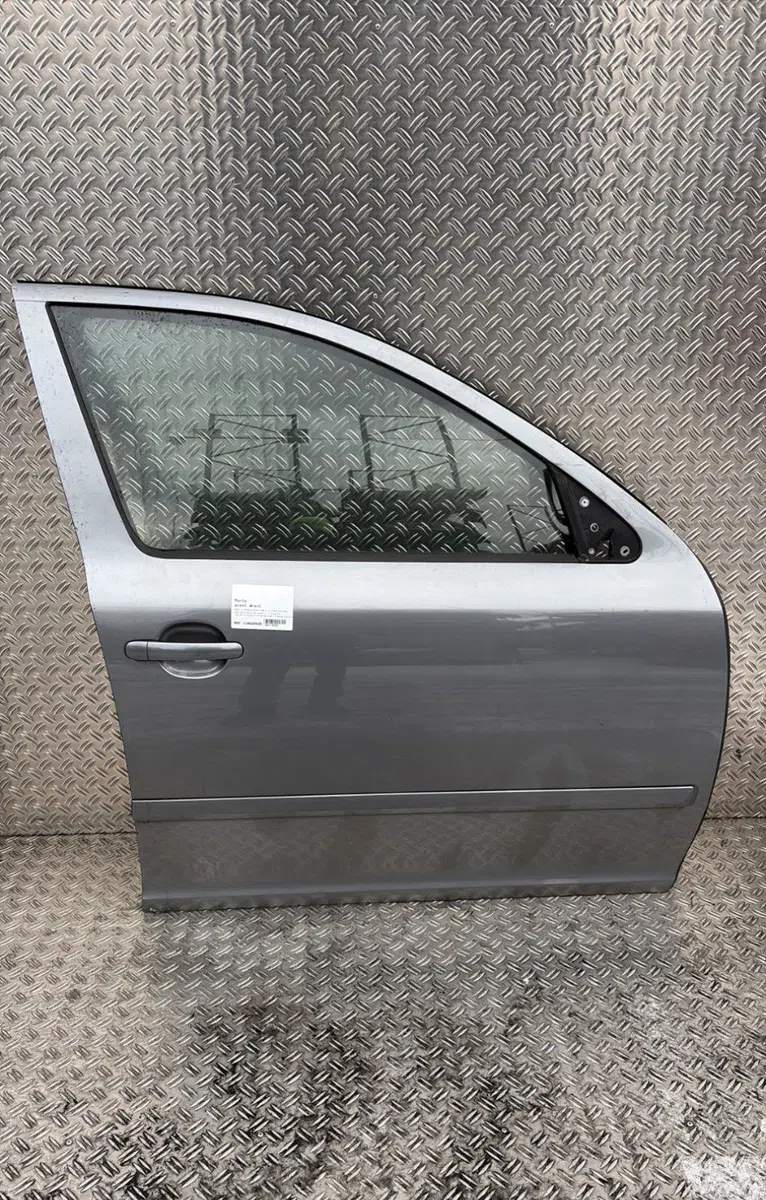 Porte avant droite Skoda OCTAVIA II (1Z3) 1.6 tdi (2009-2013) occasion