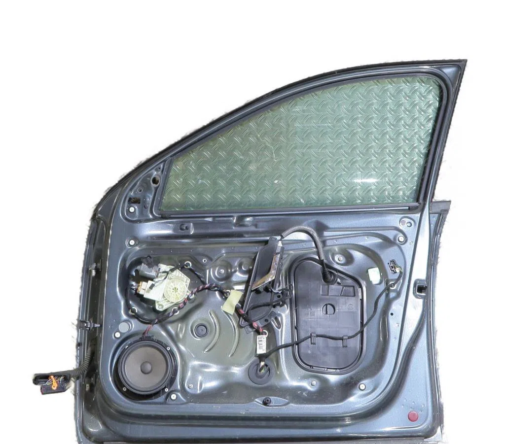 Porte avant droite Skoda RAPID Spaceback (NH1) 1.4 tdi (2015-2019) occasion