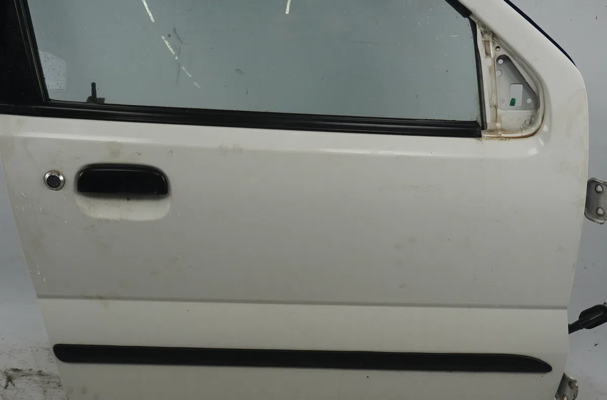 Porte avant droite Suzuki IGNIS I (FH) 1.3 4wd (rg413) (2000-2003) occasion