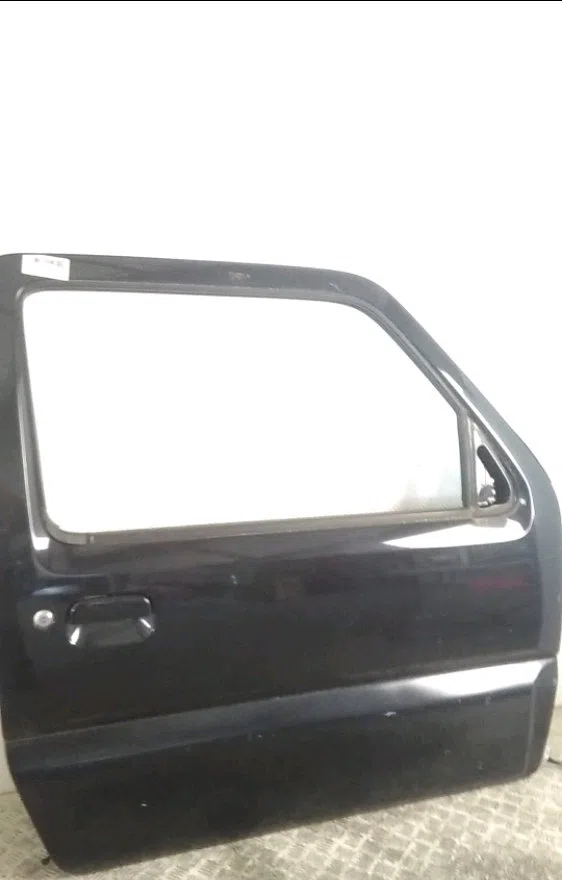 Porte avant droite Suzuki JIMNY Véhicule tout terrain fermé (SN) 1.5 ddis 4x4 (2005) 3 portes occasion
