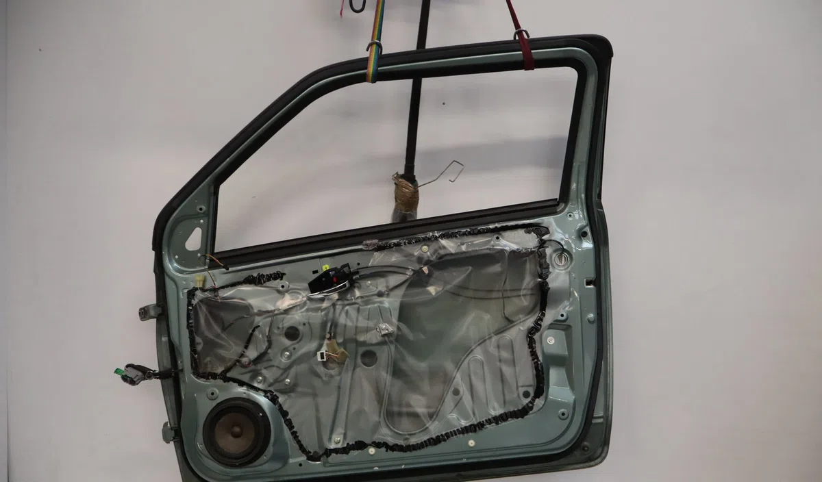 Porte avant droite Suzuki SWIFT IV (FZ, NZ) 1.2 (azh 412) (2010) occasion