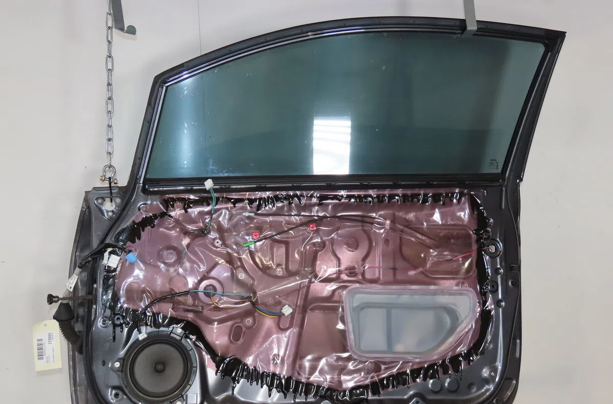 Porte avant droite Toyota AURIS (_E15_) 1.4 d-4d (nde150_) (2007-2012) 3 portes occasion