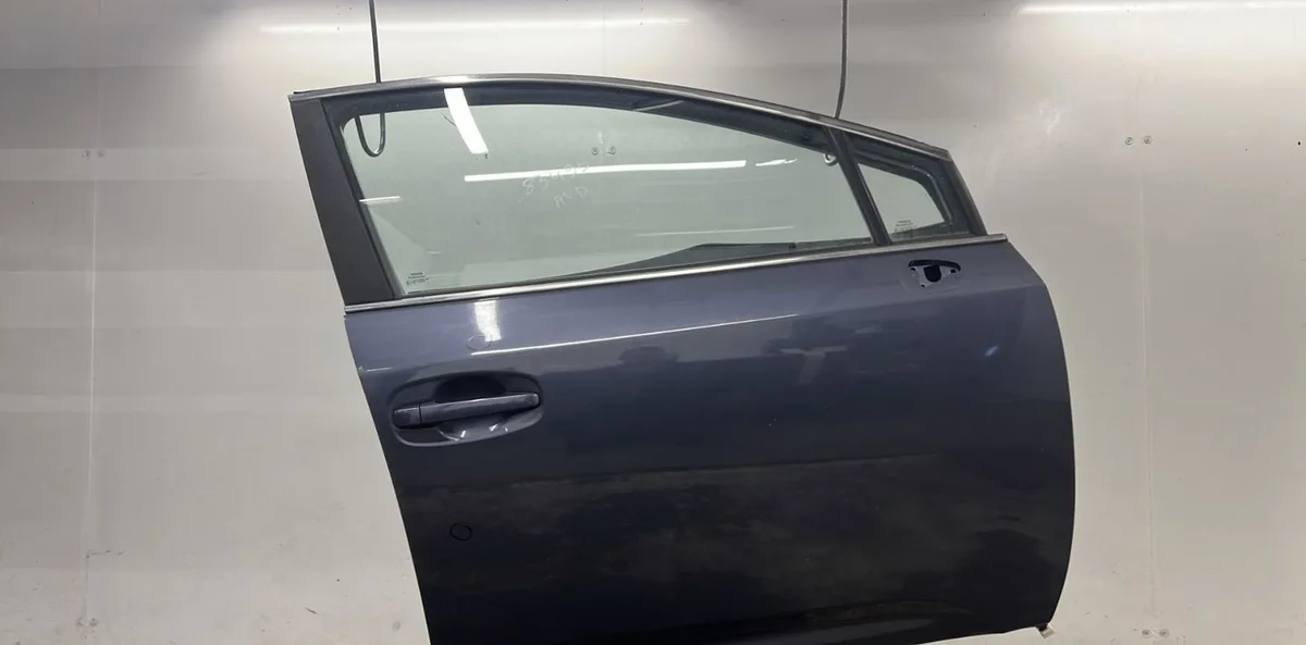Porte avant droite TOYOTA AVENSIS 3 PHASE 2 BREAK occasion