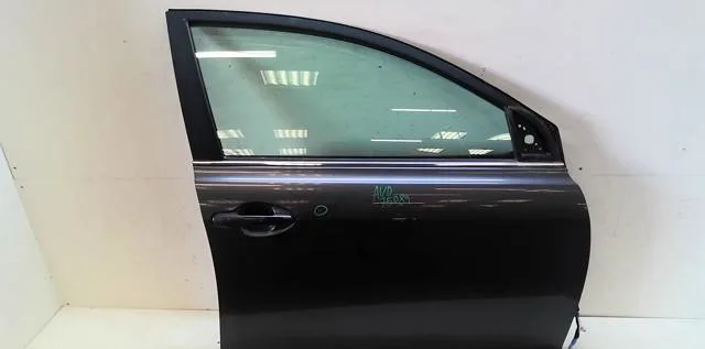 Porte avant droite Toyota AVENSIS Break (_T25_) 2.0 d-4d (adt250_) (2006-2008) occasion