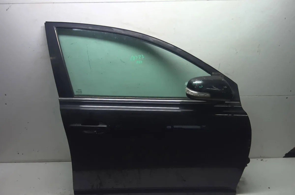 Porte avant droite Toyota AVENSIS Break (_T25_) 2.2 d-cat (adt251_) (2005-2008) occasion