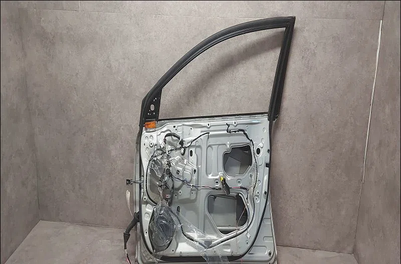 Porte avant droite Toyota AVENSIS (_T25_) 2.0 d-4d (cdt250_) (2003-2008) occasion