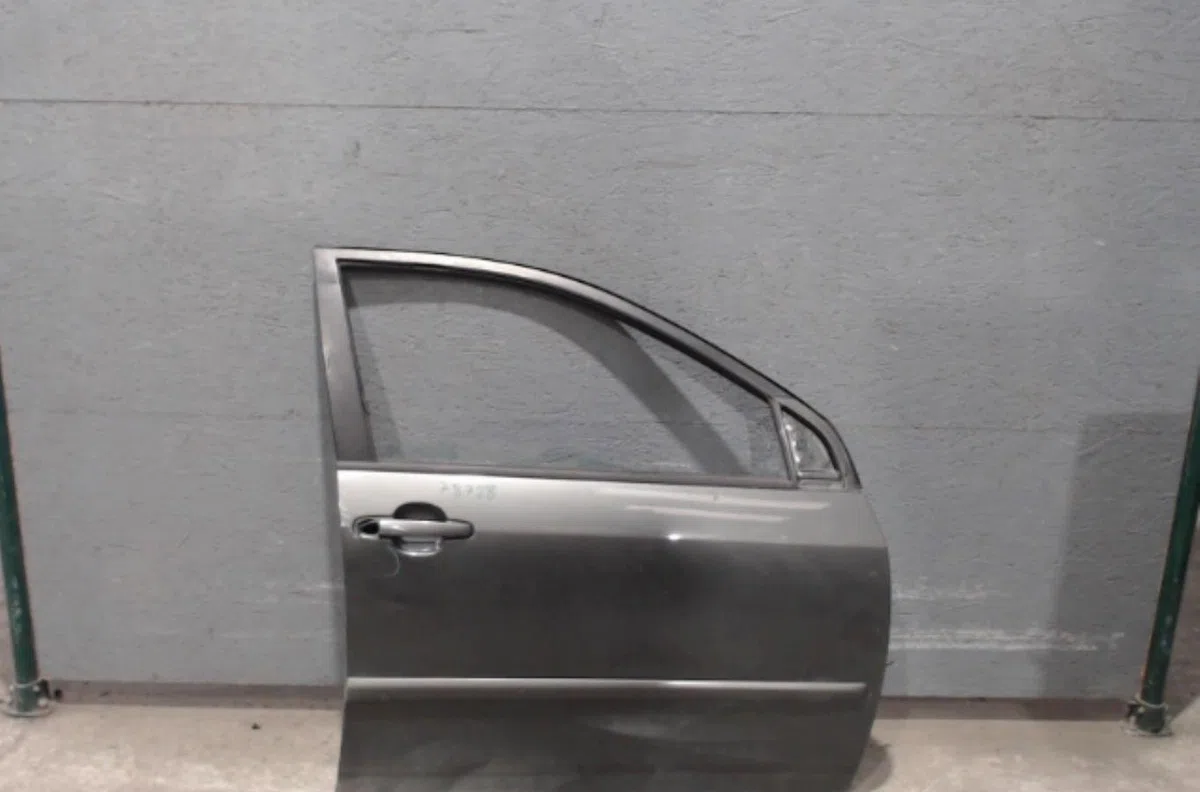 Porte avant droite TOYOTA COROLLA 10  0 occasion