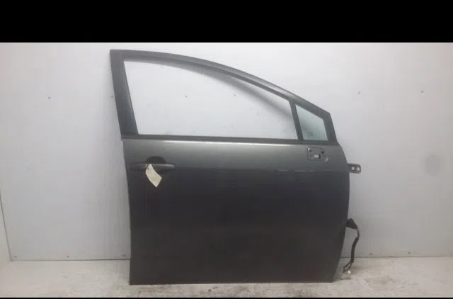 Porte avant droite Toyota COROLLA Verso (ZER_, ZZE12_, R1_) 2.0 d-4d (cur10_) (2004-2009) occasion