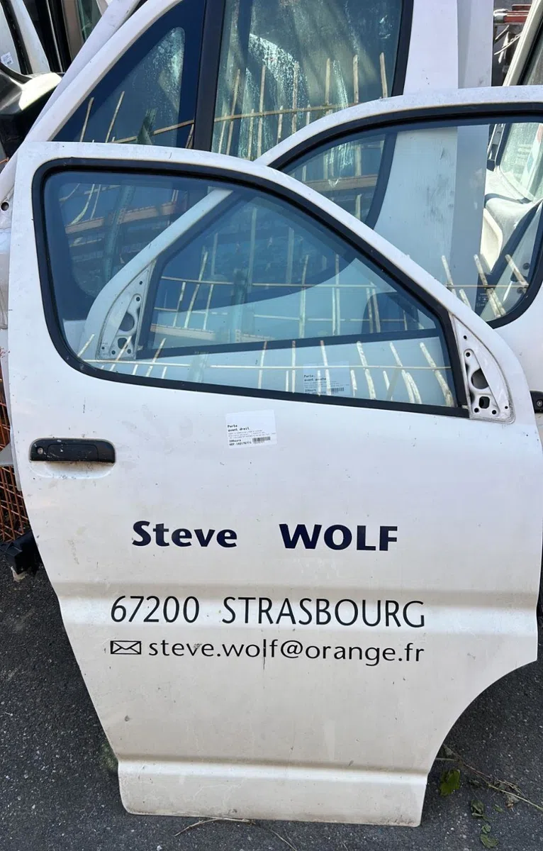 Porte avant droite Toyota HIACE V Camionnette (TRH2__, KDH2__, LH2__, GDH2__) 2.5 d-4d (2006) occasion