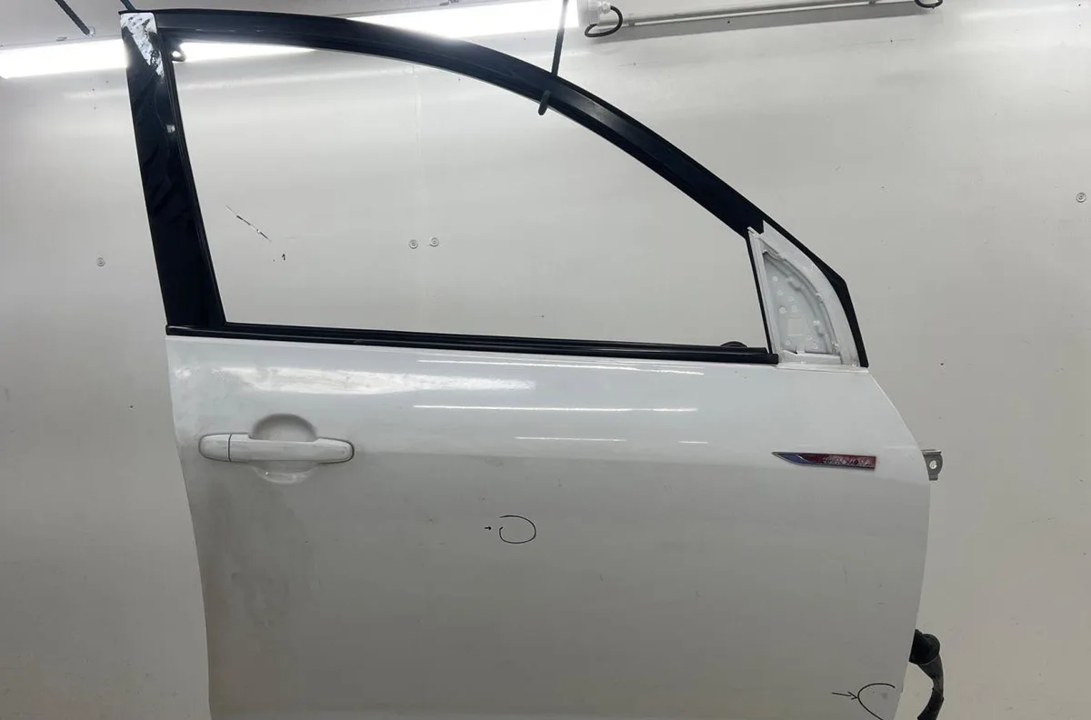 Porte avant droite TOYOTA RAV4 3 PHASE 2 occasion