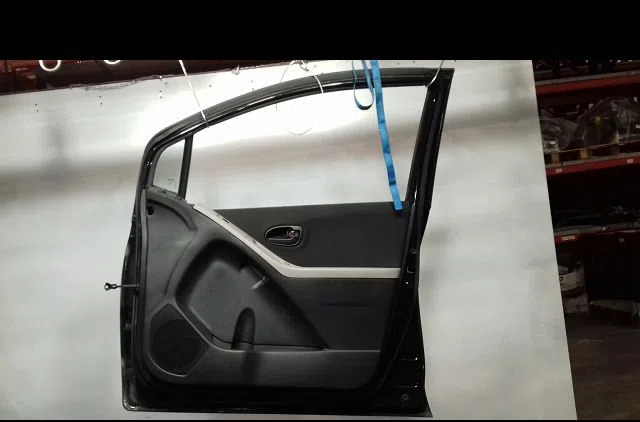 Porte avant droite Toyota YARIS (_P9_) 1.0 vvt-i (ksp90_) (2005-2011) 5 portes occasion