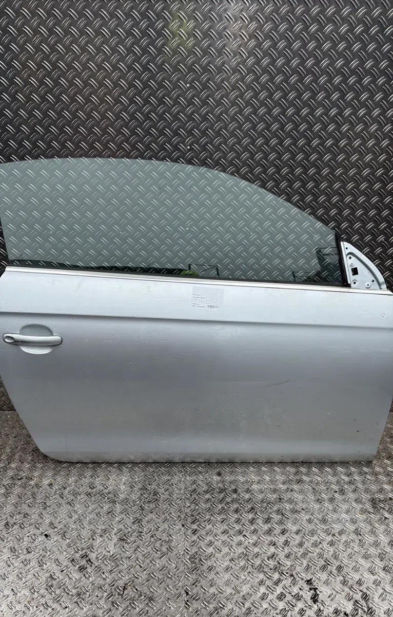 Porte avant droite Volkswagen EOS (1F7, 1F8) 2.0 fsi (2006-2008) occasion
