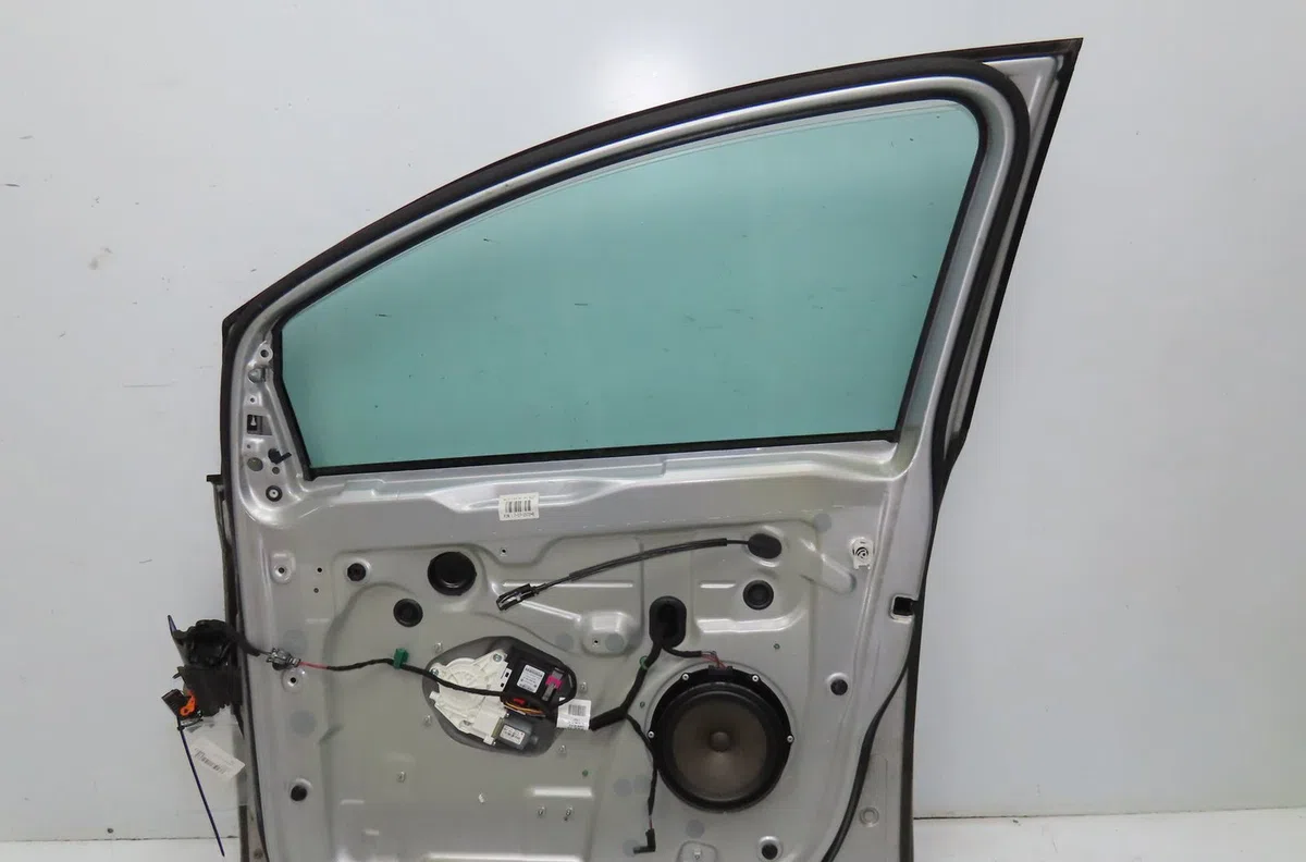 Porte avant droite Volkswagen GOLF PLUS V (5M1, 521) 1.6 fsi (2004-2008) occasion