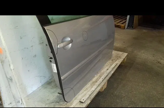 Porte avant droite Volkswagen GOLF V (1K1) 2.0 tdi (2003-2008) occasion